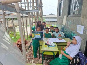 bantuan sarana dan prasarana pendidikan