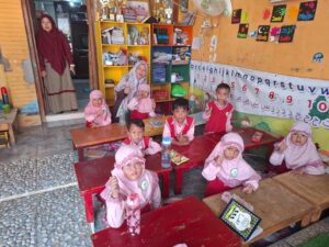 Kunjungan ke TK Qur'an Darul Ulum