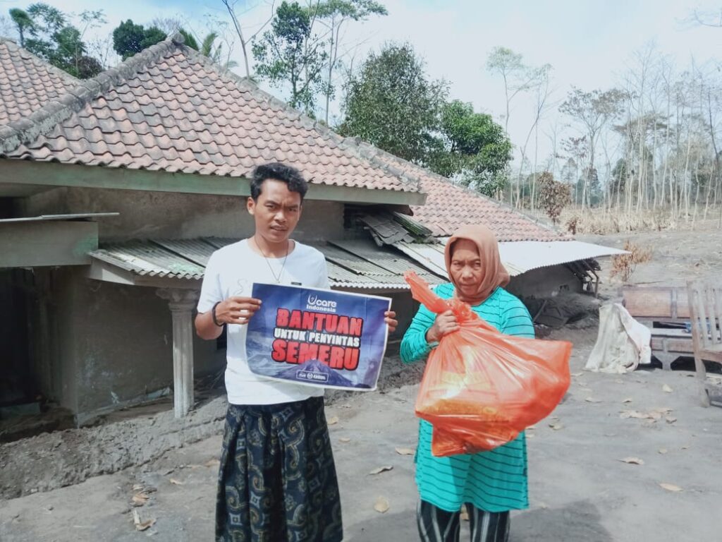 Bantuan untuk korban bencana Gunung Semeru