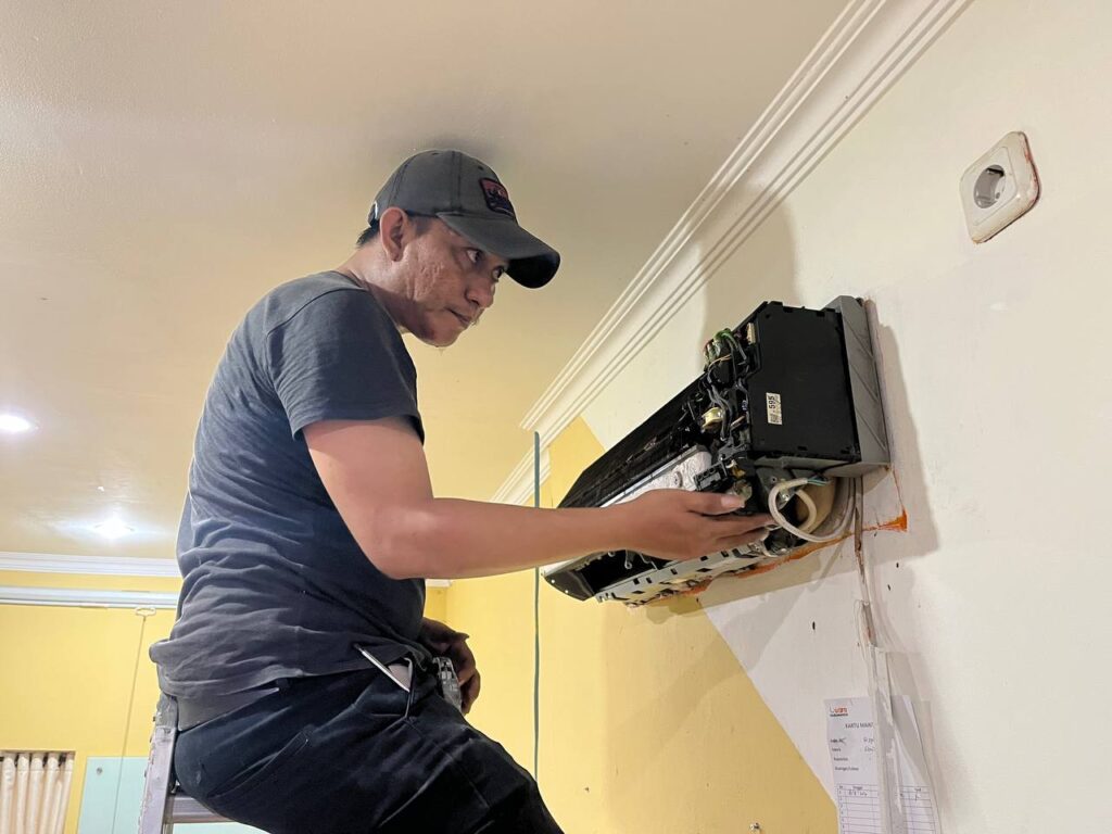 implementasi hasil pelatihan service AC