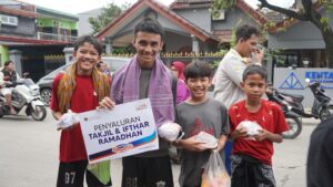 Penyaluran paket Berbuka "Happiness Ramadhan 1447 H"