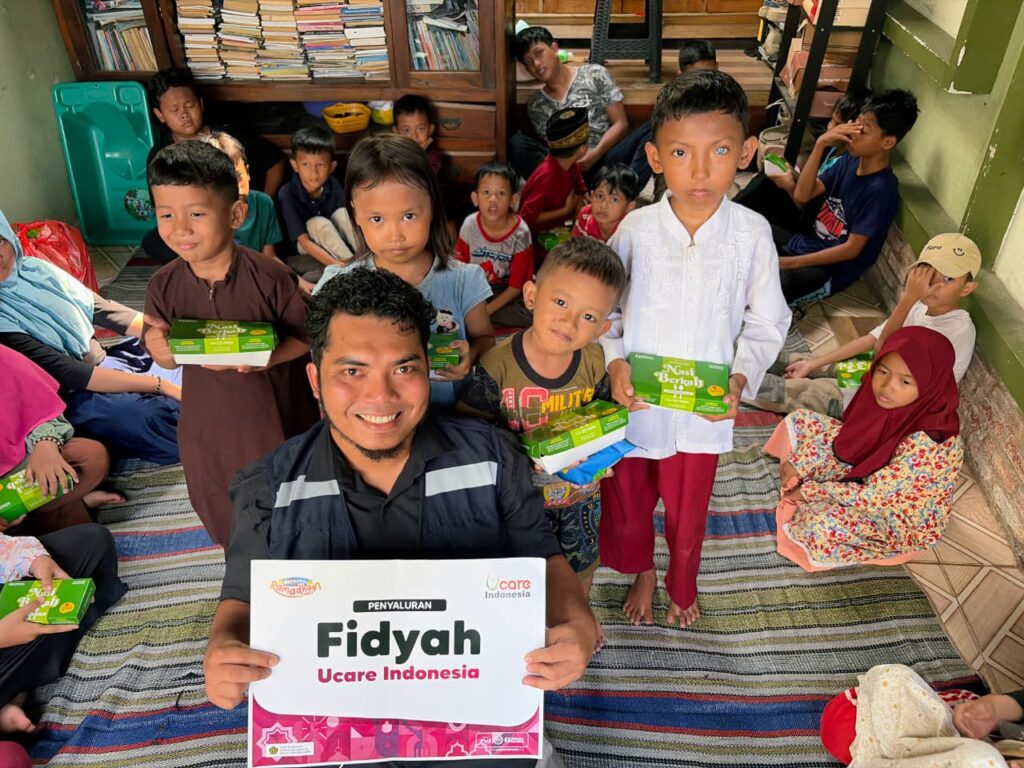 paket fidyah ke Rumah Pintar Aisha