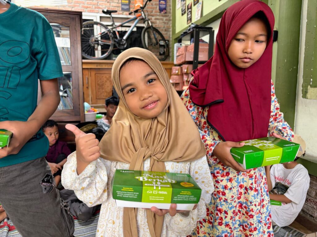 paket fidyah ke Rumah Pintar Aisha