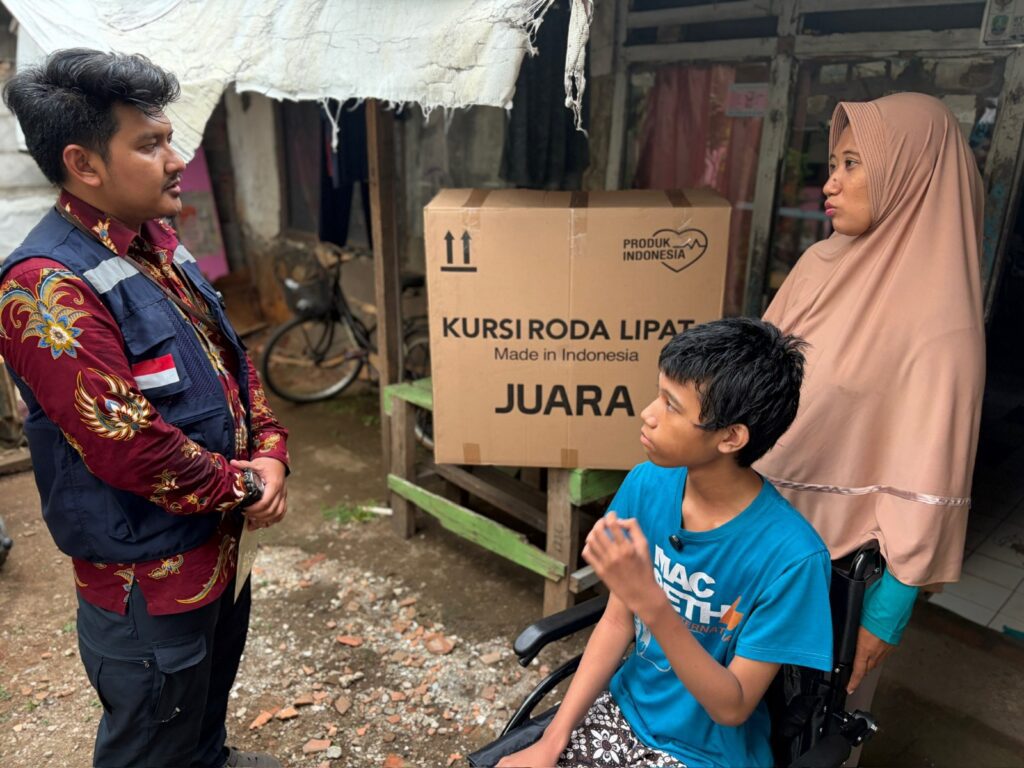 Bantuan alkes dari Koperasi Konsumen PT NOK Indonesia