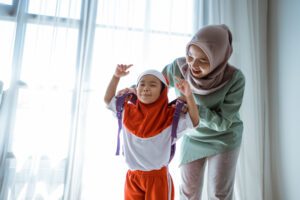 tips mempersiapkan hari pertama sekolah anak