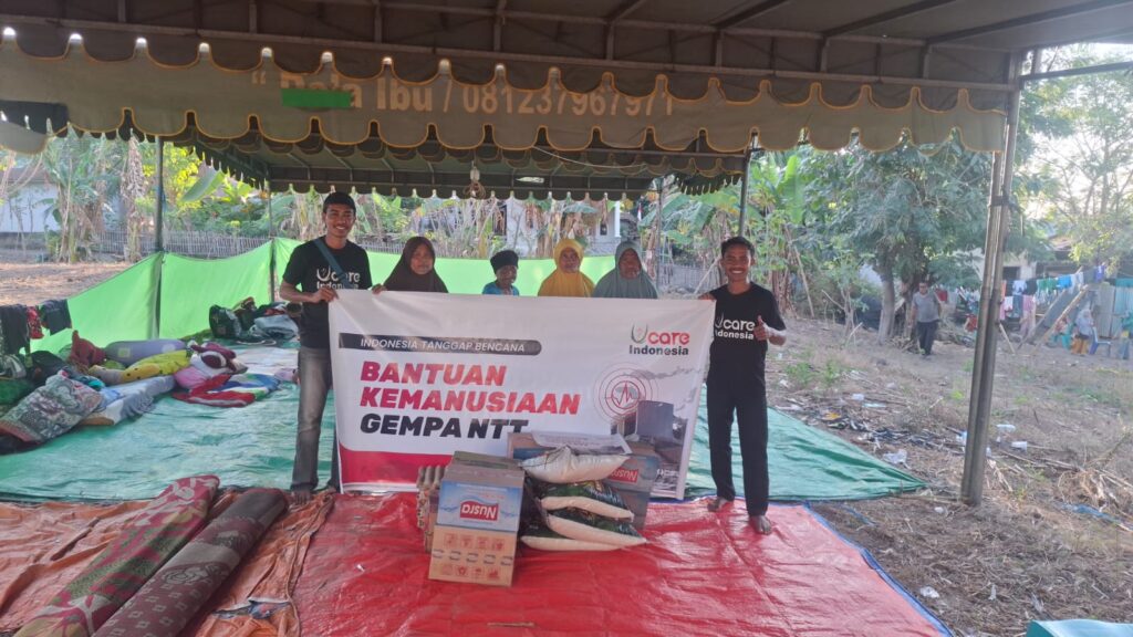 Bantuan untuk warga korban gempa NTT