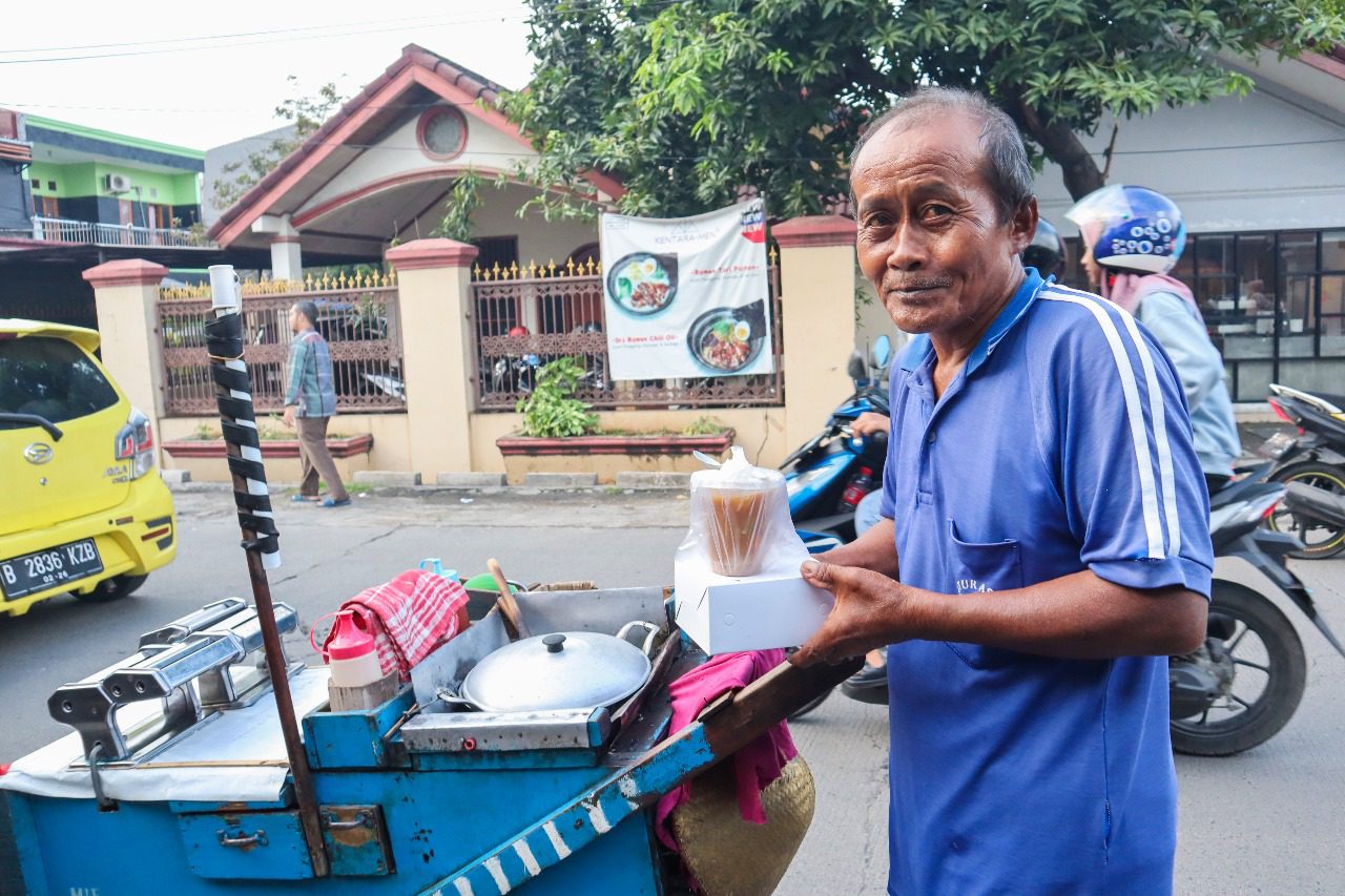 Distribusi Paket Takjil Untuk Masyarakat Selama Ramadan