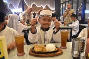 jalan-jalan bareng yatim