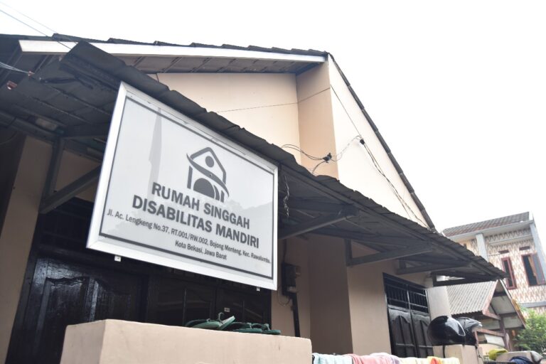 Sedekah Pangan untuk Rumah Singgah Disabilitas Mandiri di Bojong RawaLumbu