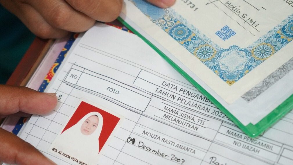 Bantuan Biaya Pendidikan 
