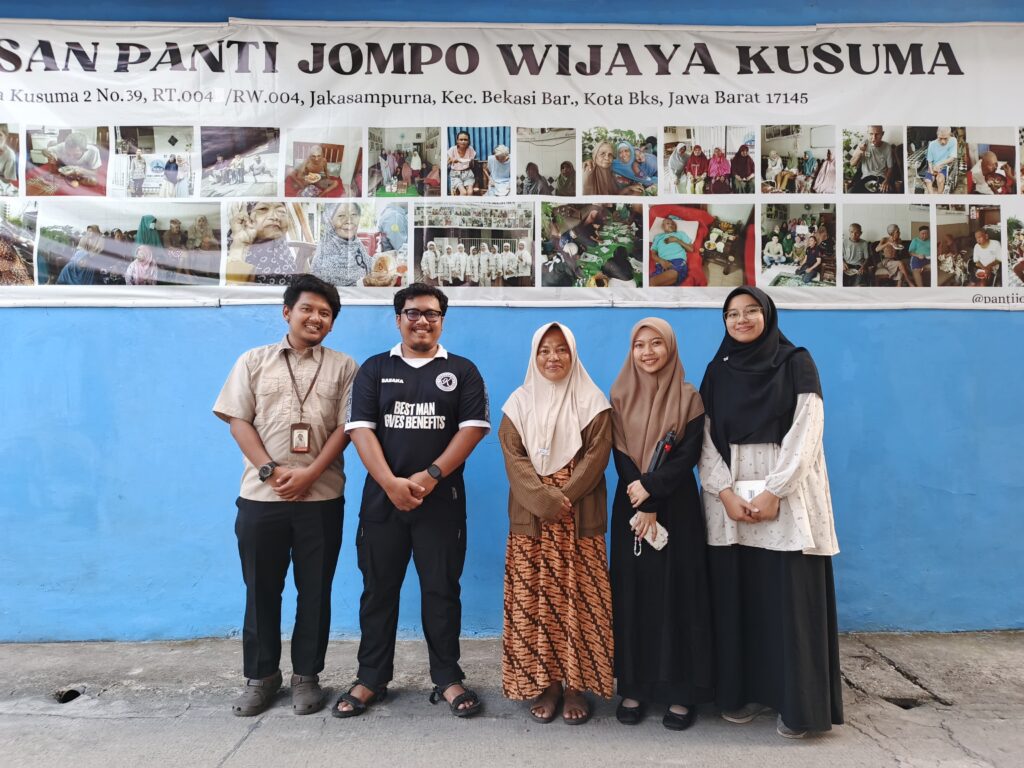 Sabtu Bersama Kakek-Nenek