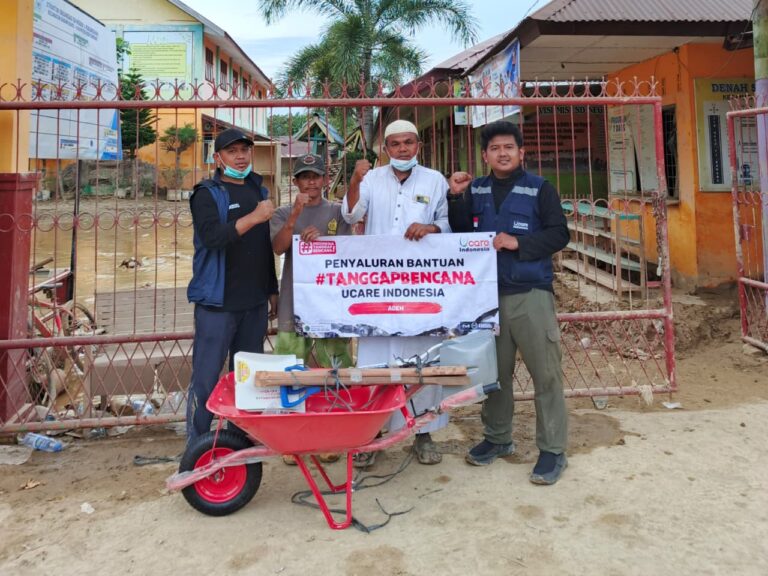 Penyaluran bantuan ke Aceh Tamiang