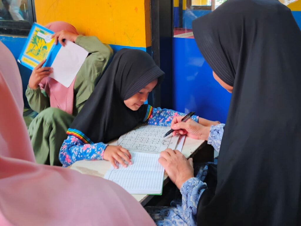 parsel lebaran untuk Ibu Subodro