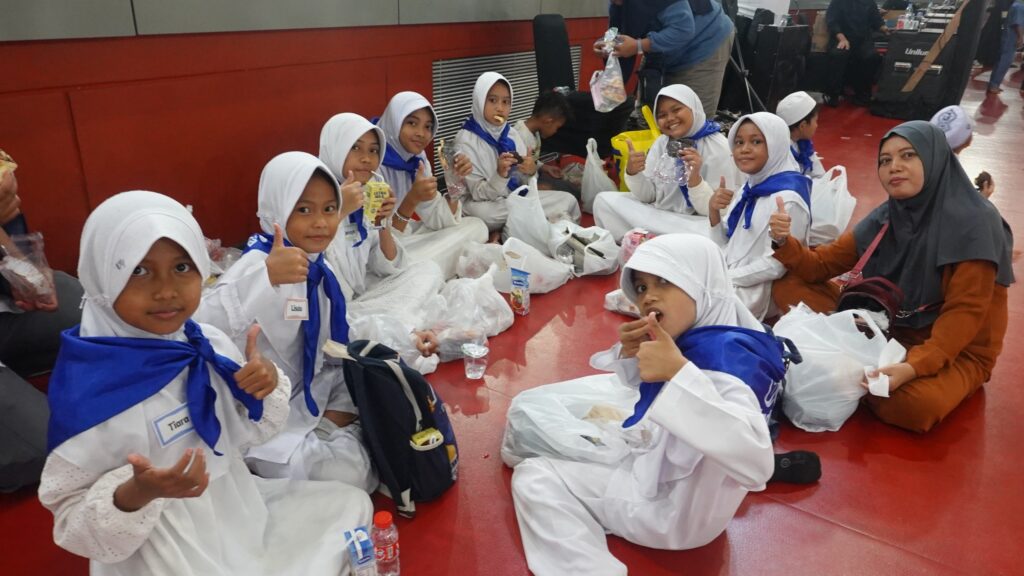 santunan yatim dan buka puasa bersama Joyfull Ramadhan 1447 H
