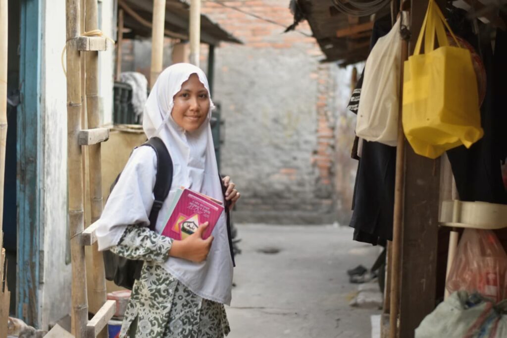 bantuan pendidikan yatim untuk Hafiyyah