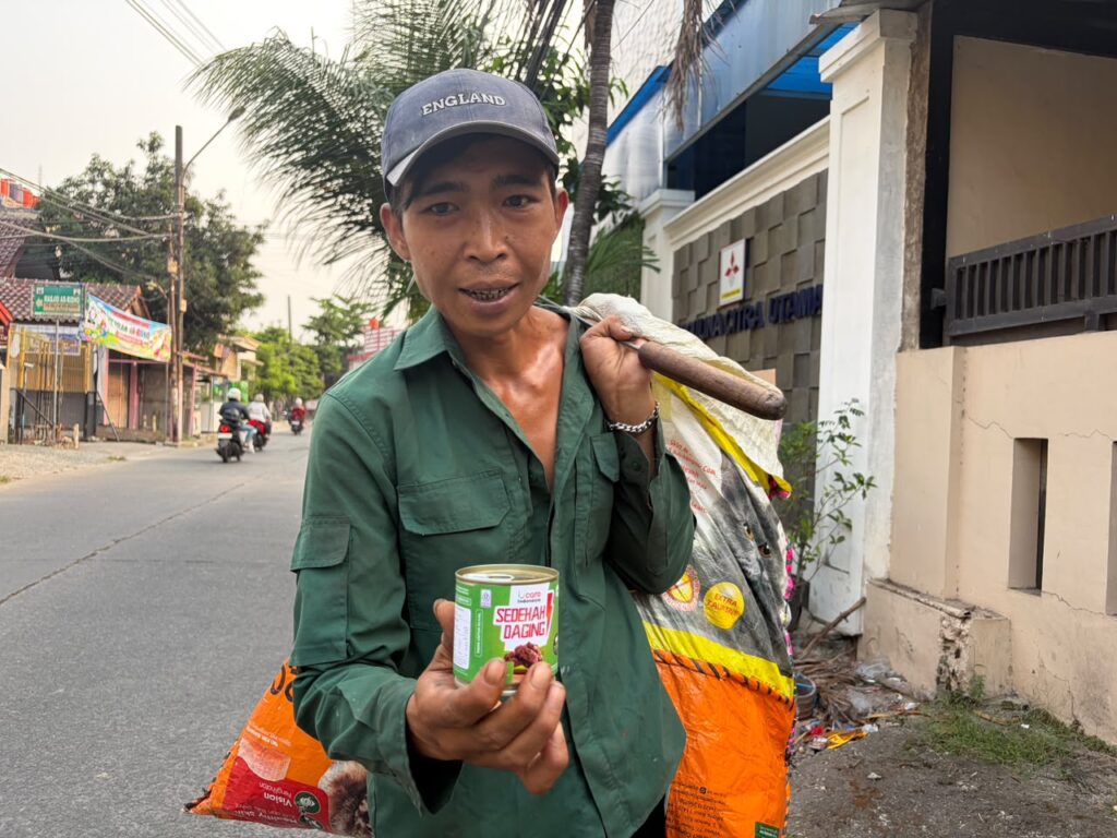 sedekah daging UCare Indonesia