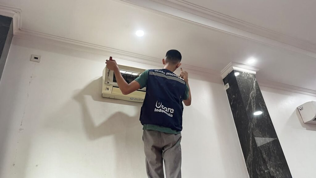 service AC gratis di Masjid Nurul Falah