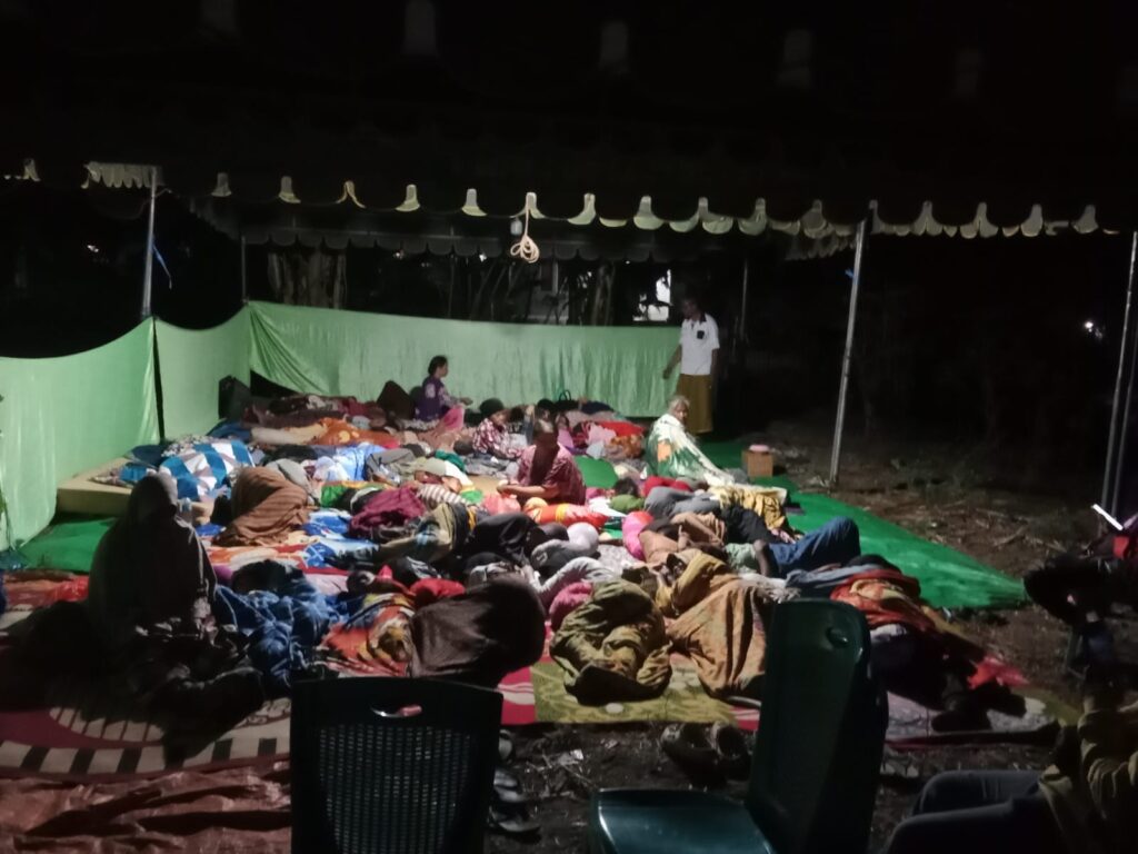 Bantuan untuk warga korban gempa NTT